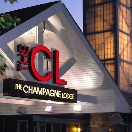 The Champagne Lodge And Luxury Suites Willowbrook Exterior foto